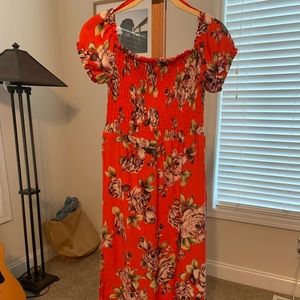Cute red floral dress T.J. maxx NWOT